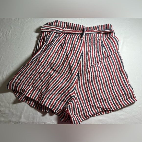 Indigo Rein Tie Front Paperbag Waist Shorts - Striped Red Women’s Size Small - Picture 9 of 9